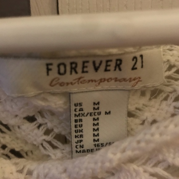 Y2K Women’s Forever 21 pullover knit sweater. - Picture 3 of 3